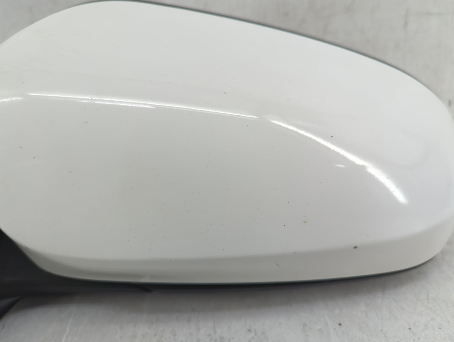 2012-2014 Toyota Camry Driver Side View Mirror - Left Door Mirror OEM Used - Oemusedautoparts1.com
