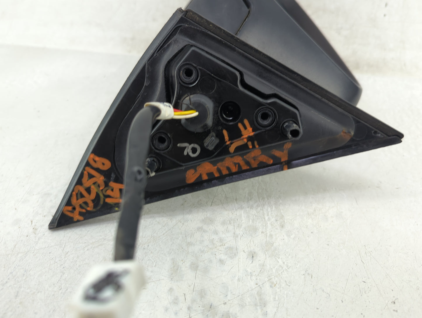 2012-2014 Toyota Camry Driver Side View Mirror - Left Door Mirror OEM Used - Oemusedautoparts1.com