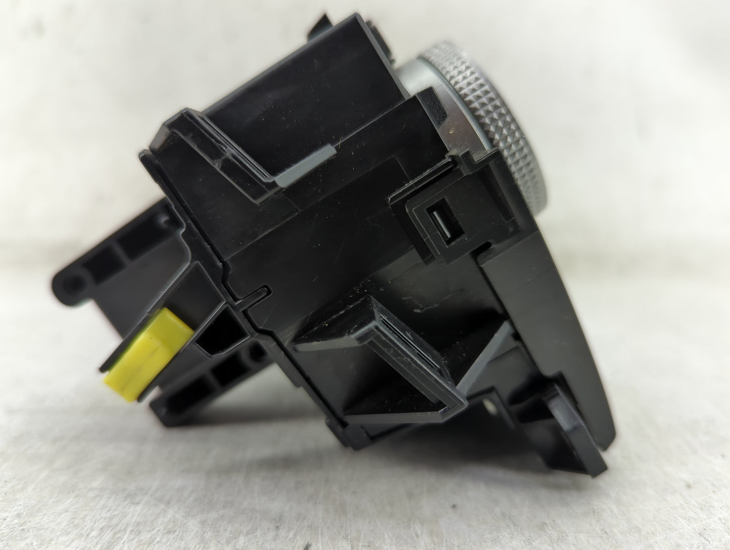 2012-2014 Toyota Camry Ac Heater Climate Control Temperature Oem - Oemusedautoparts1.com