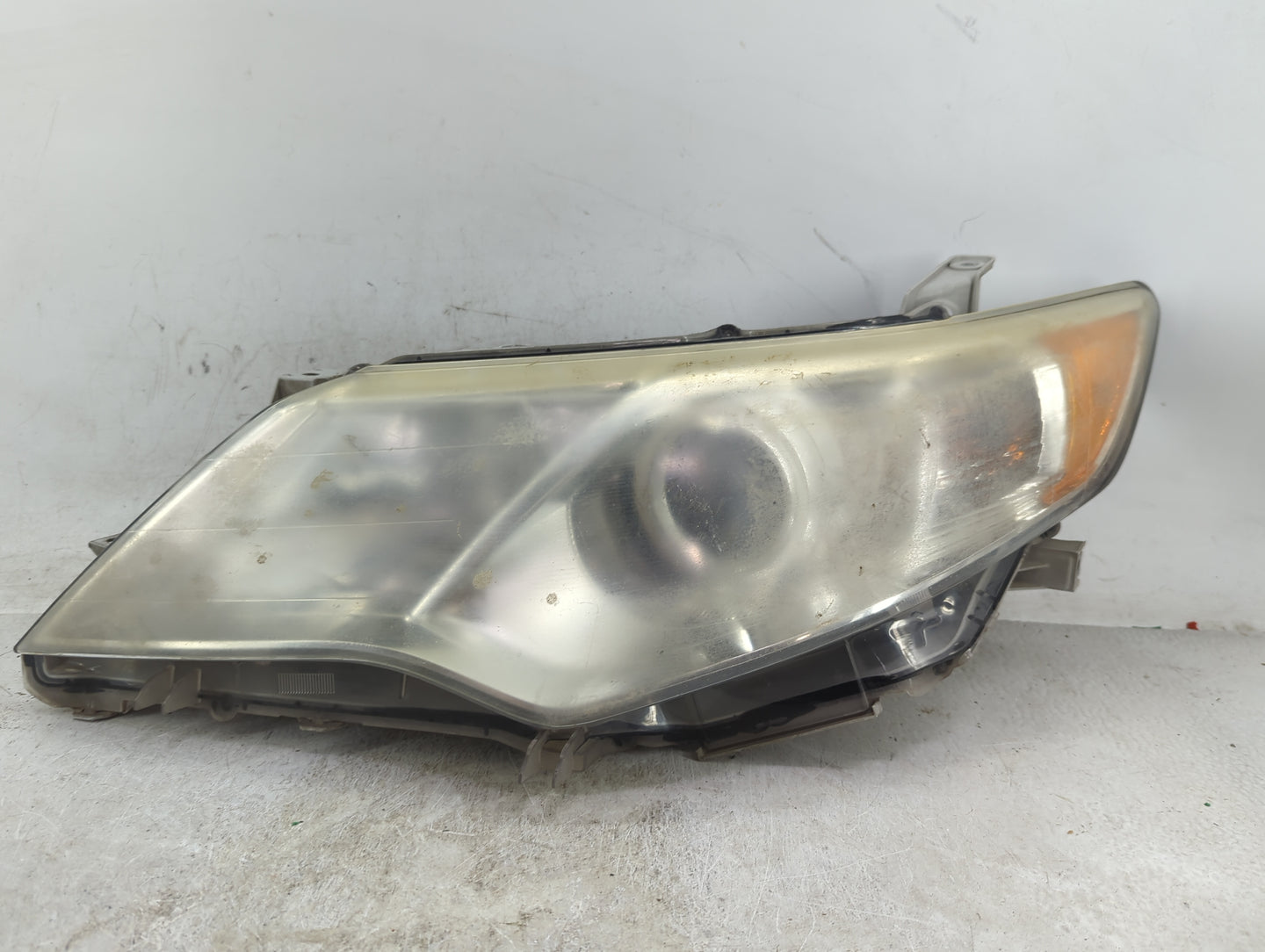 2012-2014 Toyota Camry Passenger Right Oem Head Light Headlight Lamp - Oemusedautoparts1.com