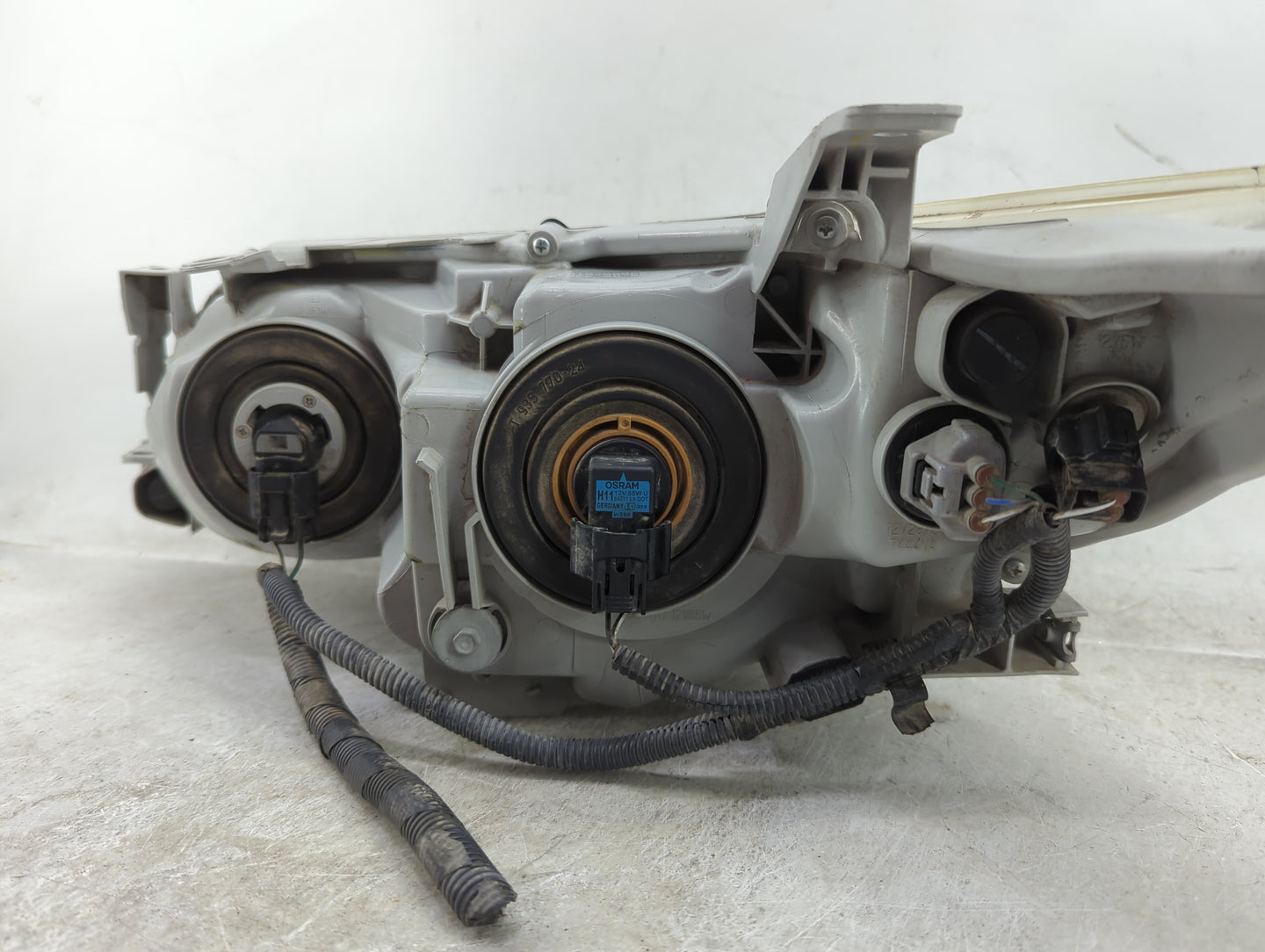 2012-2014 Toyota Camry Passenger Right Oem Head Light Headlight Lamp - Oemusedautoparts1.com