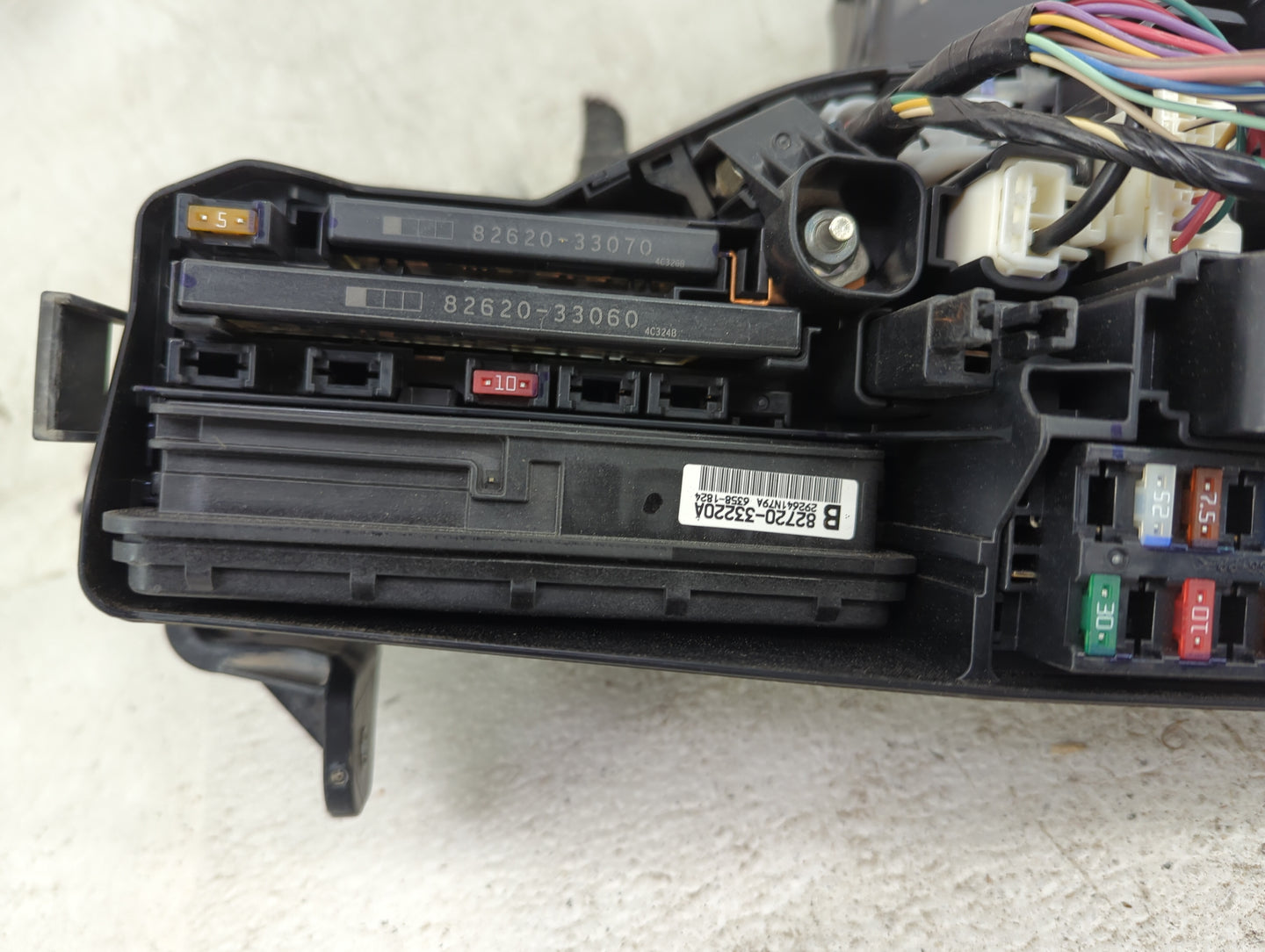 2012-2017 Toyota Camry Fusebox Fuse Box Panel Relay Module P/N:82720-33220A 82620-33070 Fits Fits 2012 2013 2014 2015 2016 2