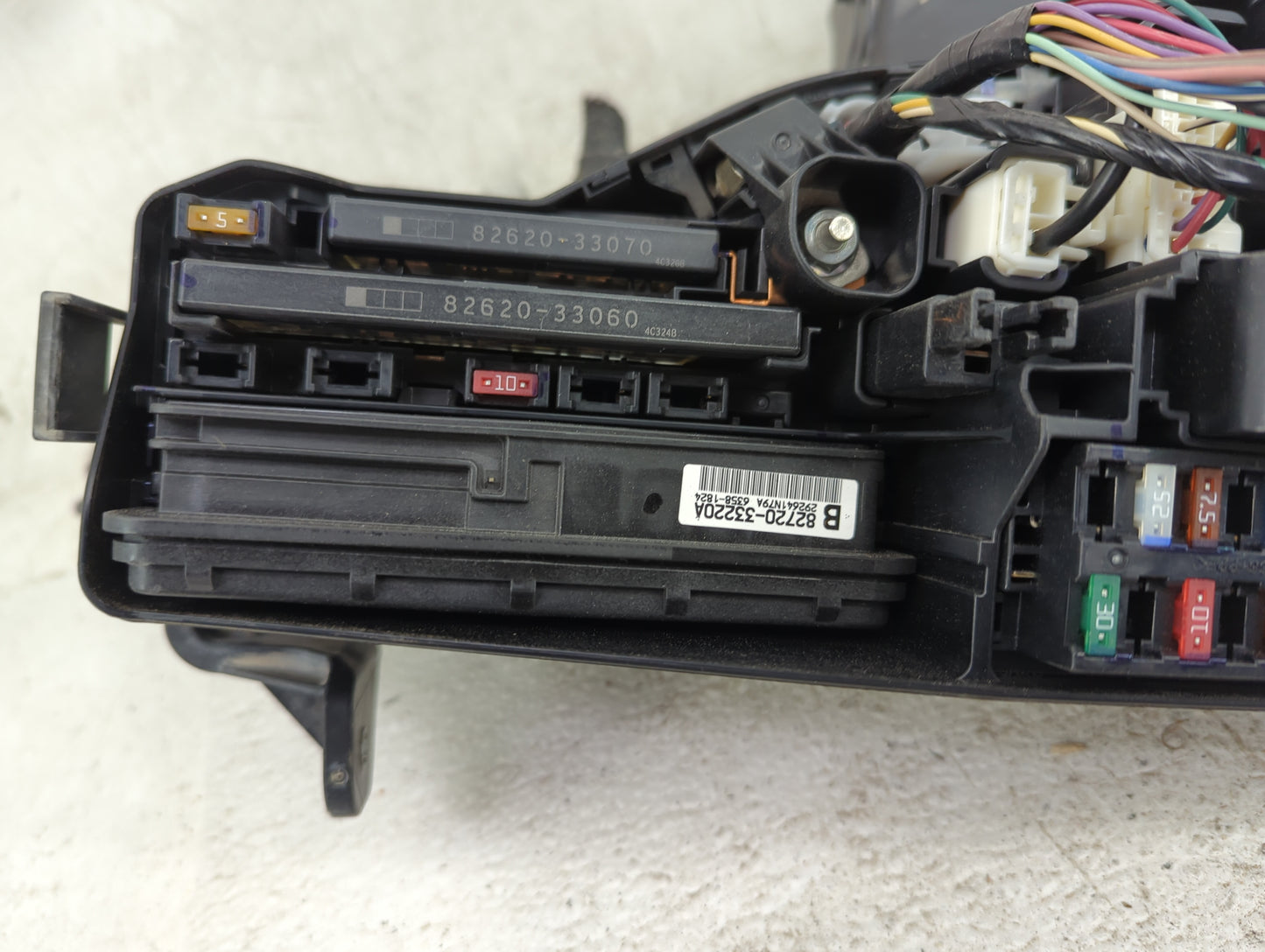 2012-2017 Toyota Camry Fusebox Fuse Box Panel Relay Module P/N:82720-33220A 82620-33070 Fits Fits 2012 2013 2014 2015 2016 2