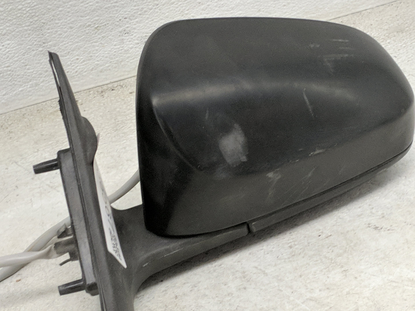 2012-2014 Toyota Camry Driver Side View Mirror - Left Door Mirror OEM Used - Oemusedautoparts1.com