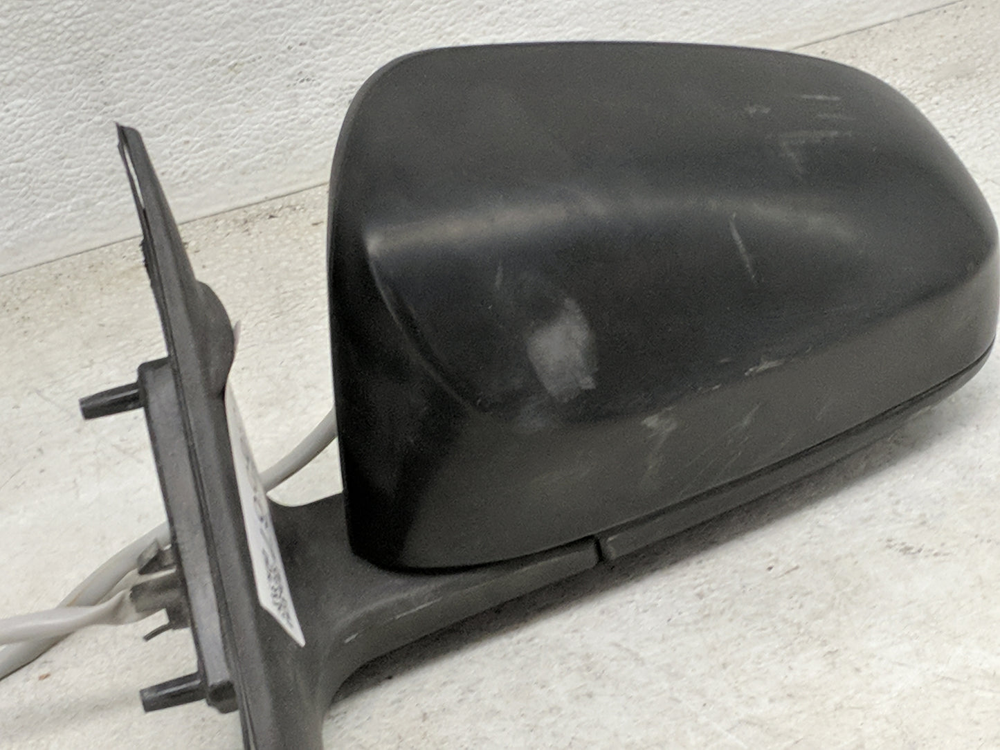 2012-2014 Toyota Camry Driver Side View Mirror - Left Door Mirror OEM Used - Oemusedautoparts1.com