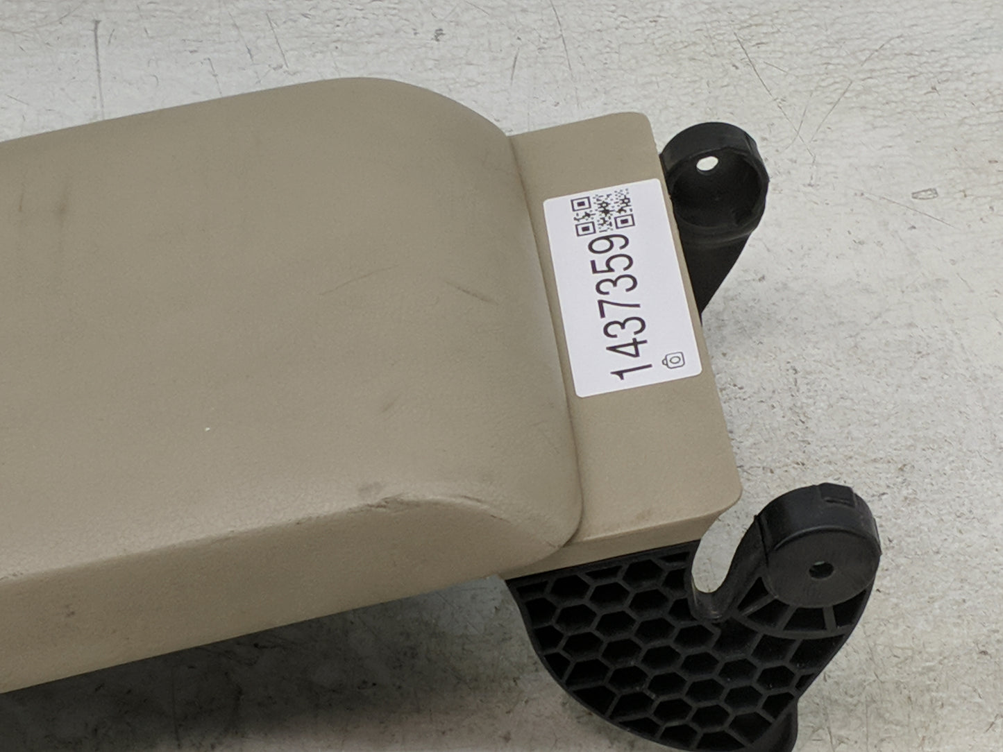 2014 Toyota Camry Center Console Armrest Cover Lid Fits OEM Used Auto Parts - Oemusedautoparts1.com