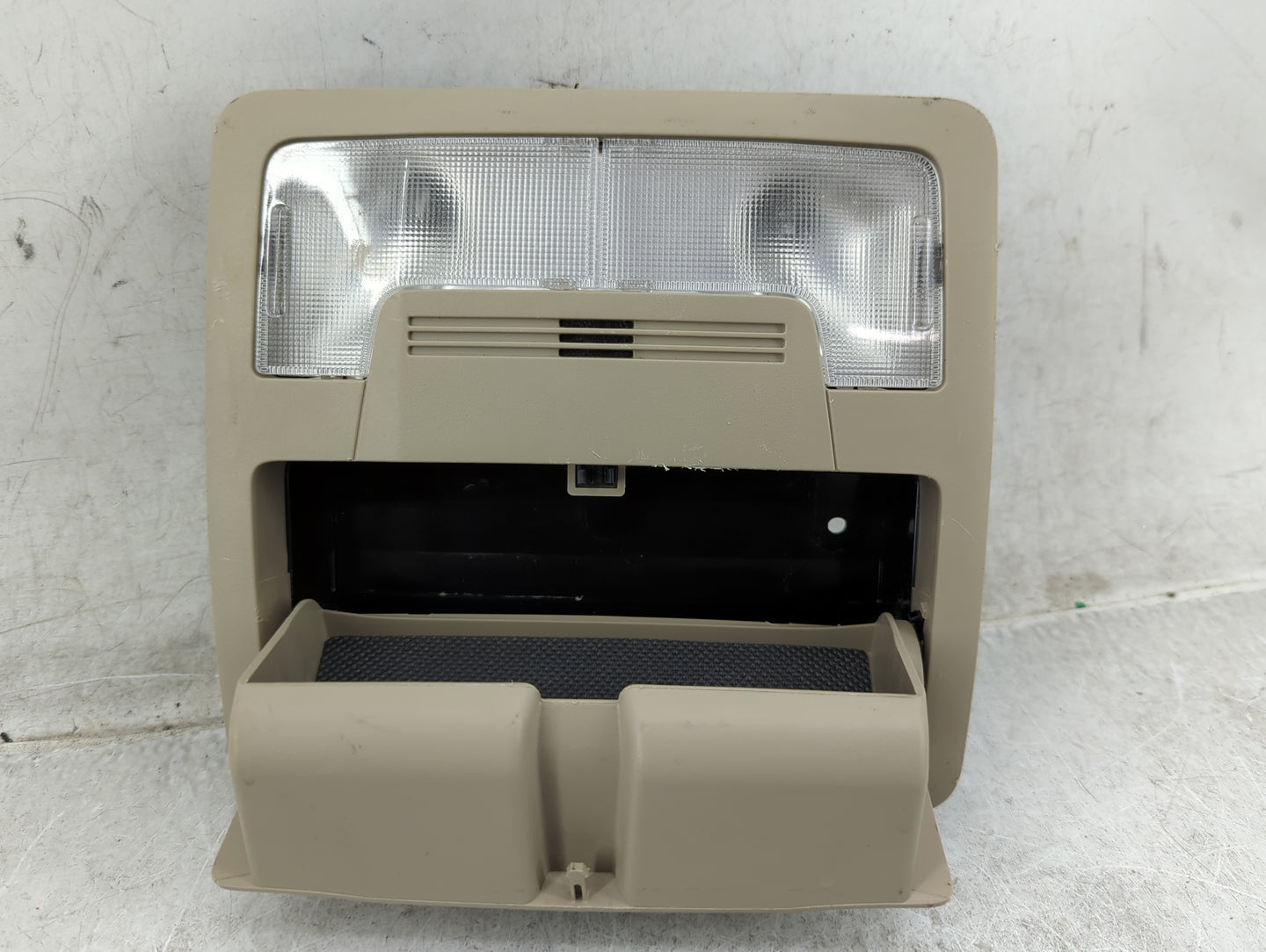 2014 Toyota Camry Overhead Roof Console - Oemusedautoparts1.com