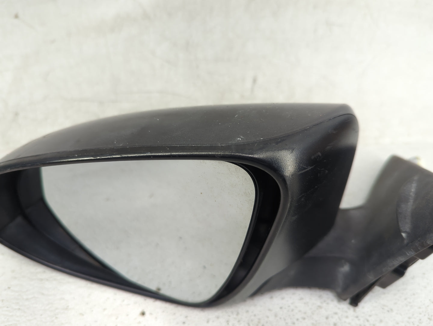 2012-2014 Toyota Camry Driver Side View Mirror - Left Door Mirror OEM Used - Oemusedautoparts1.com