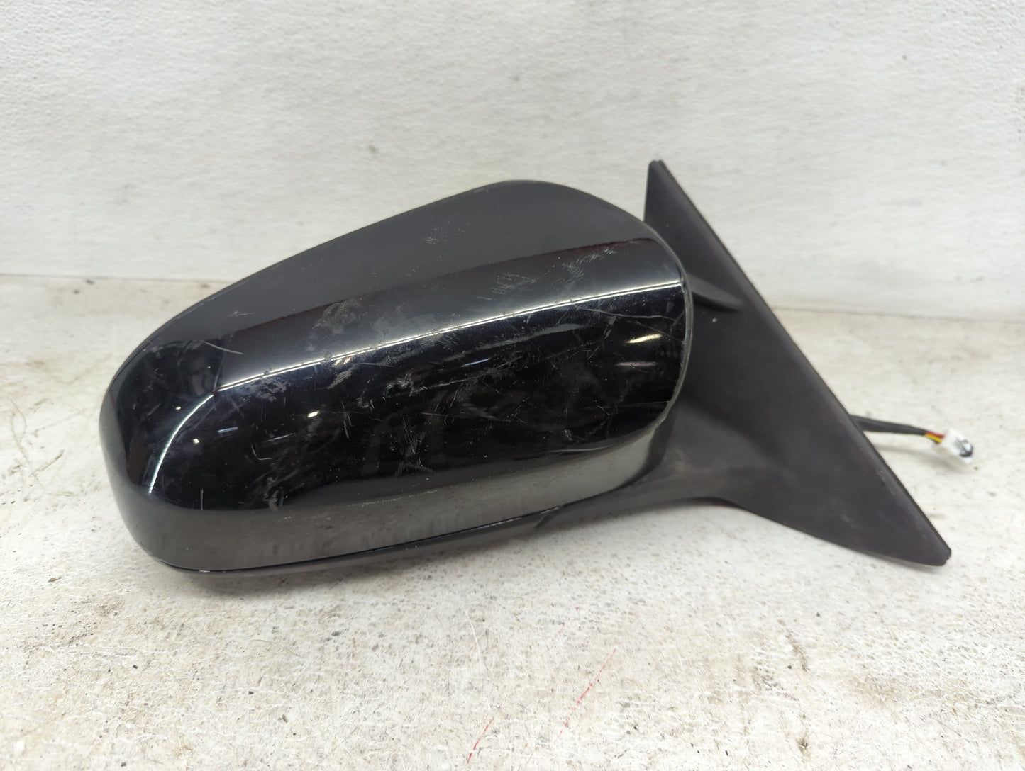 2012-2014 Toyota Camry Passenger Side View Mirror - Right Door Mirror OEM Used - Oemusedautoparts1.com