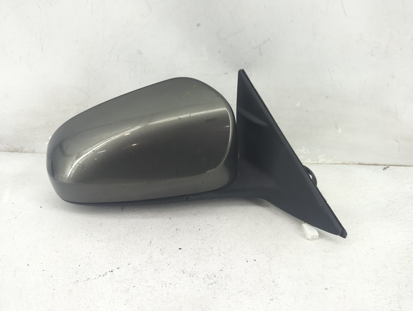 2012-2014 Toyota Camry Passenger Side View Mirror - Right Door Mirror OEM Used - Oemusedautoparts1.com