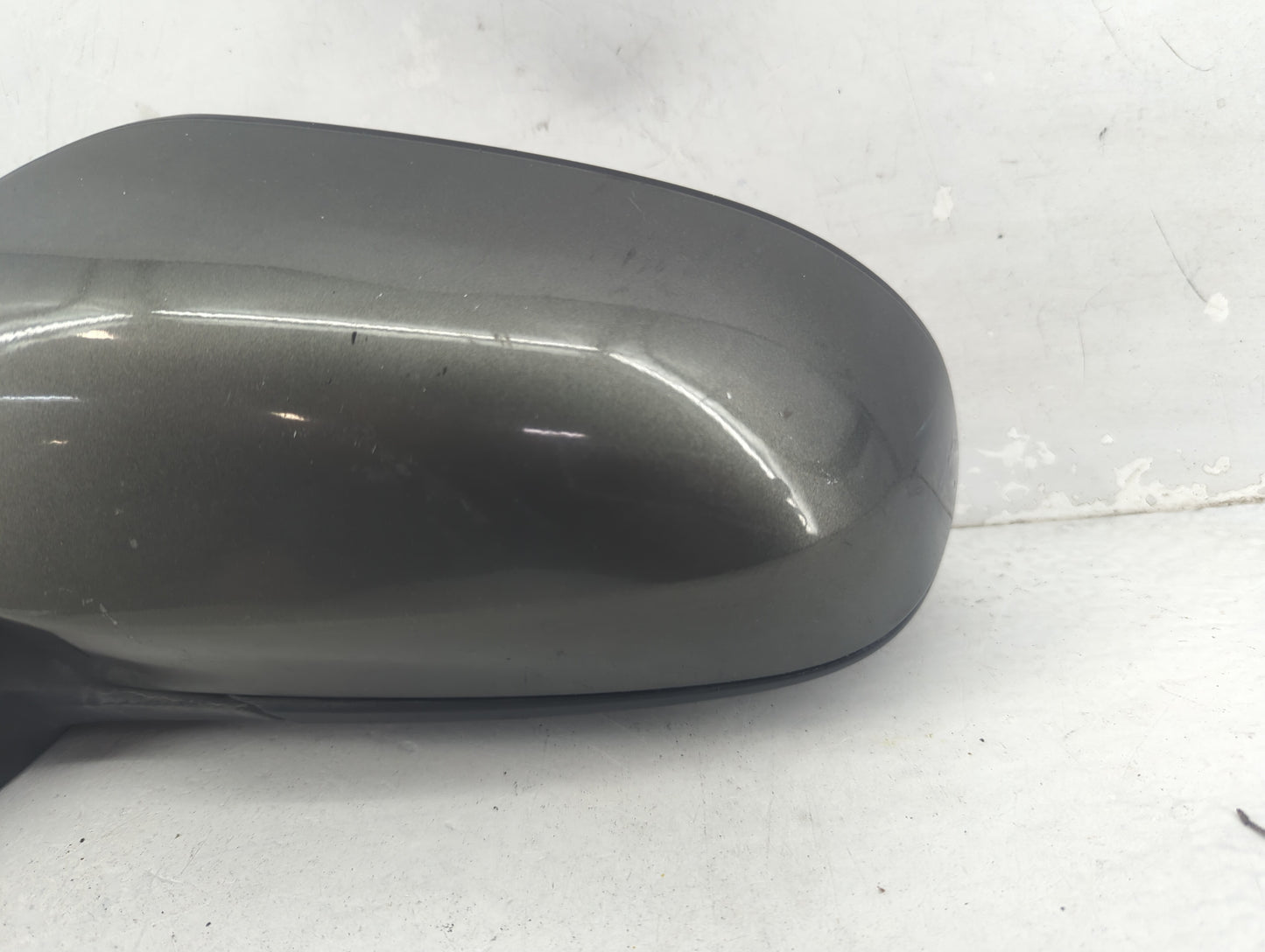 2012-2014 Toyota Camry Driver Side View Mirror - Left Door Mirror OEM Used - Oemusedautoparts1.com