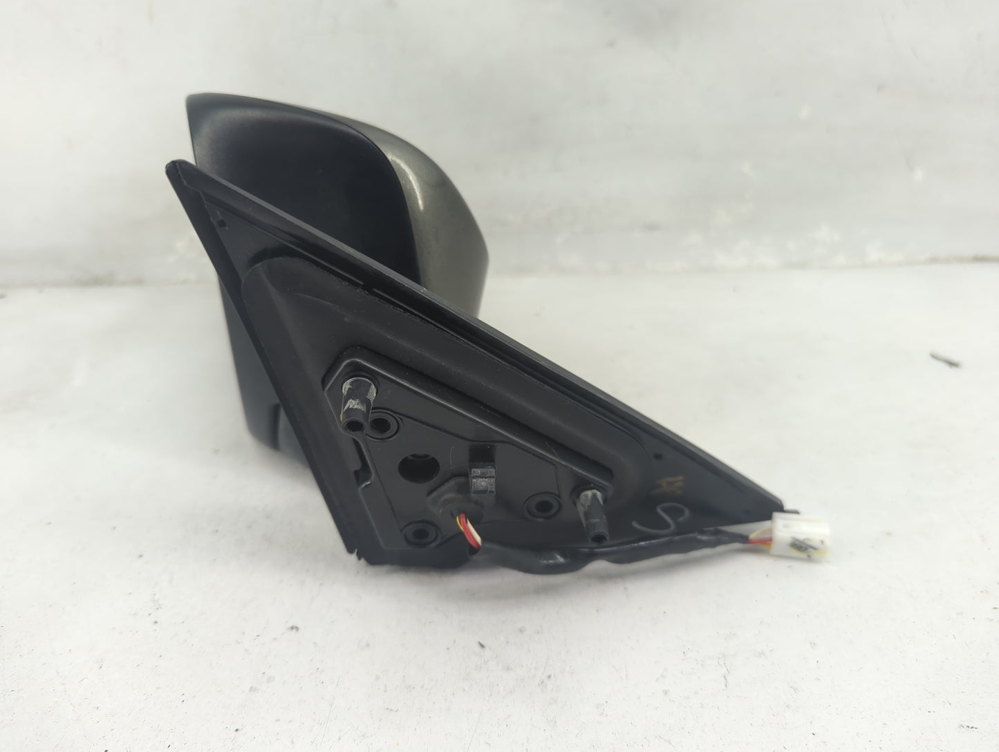 2012-2014 Toyota Camry Driver Side View Mirror - Left Door Mirror OEM Used - Oemusedautoparts1.com