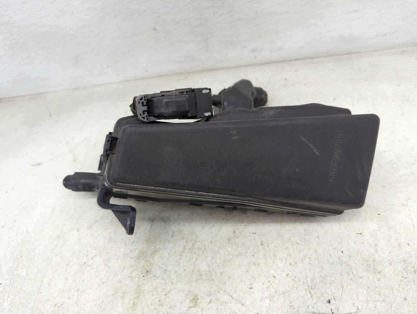 2012-2017 Toyota Camry Fusebox Fuse Box Panel Relay Module P/N:82720-33220A Fits Fits 2012 2013 2014 2015 2016 2017 OEM Used