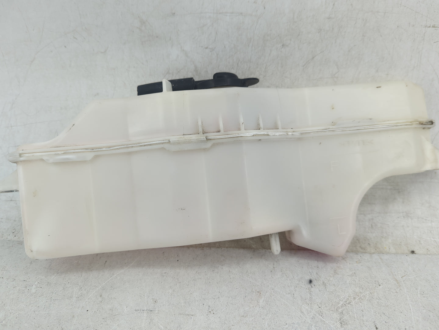 2012-2017 Toyota Camry Radiator Coolant Overflow Expansion Tank Bottle - Oemusedautoparts1.com