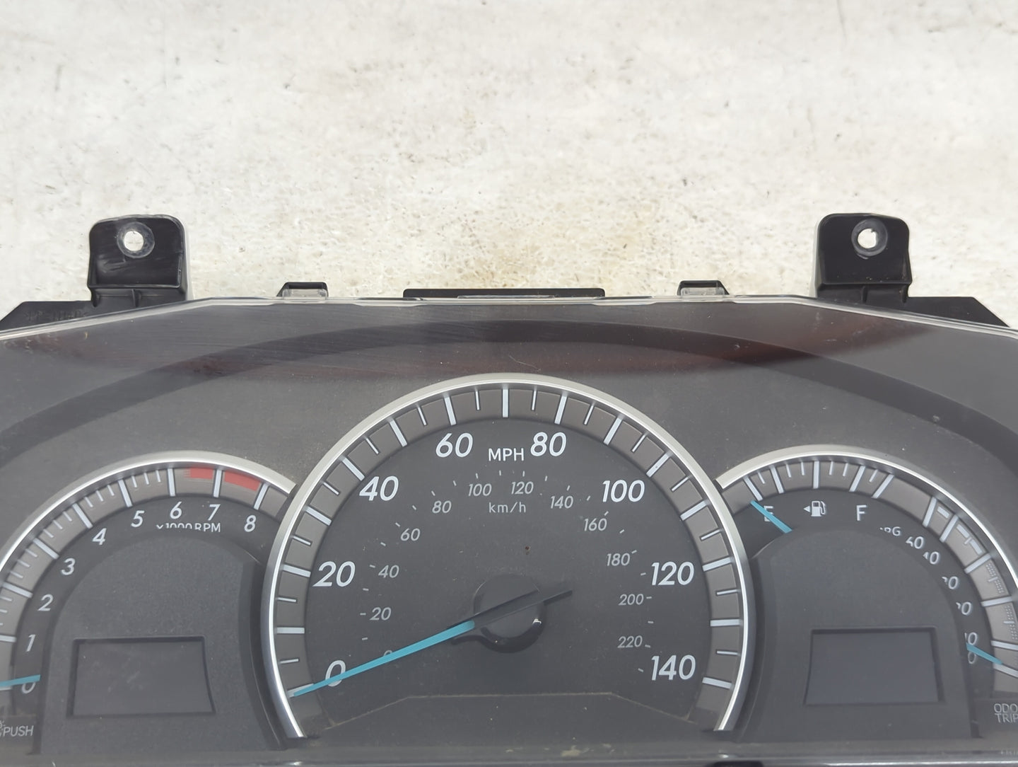2013-2014 Toyota Camry Instrument Cluster Speedometer Gauges P/N:83800-0X640-00 TN157560-3000 Miles: Fits Fits 2013 2014 OEM