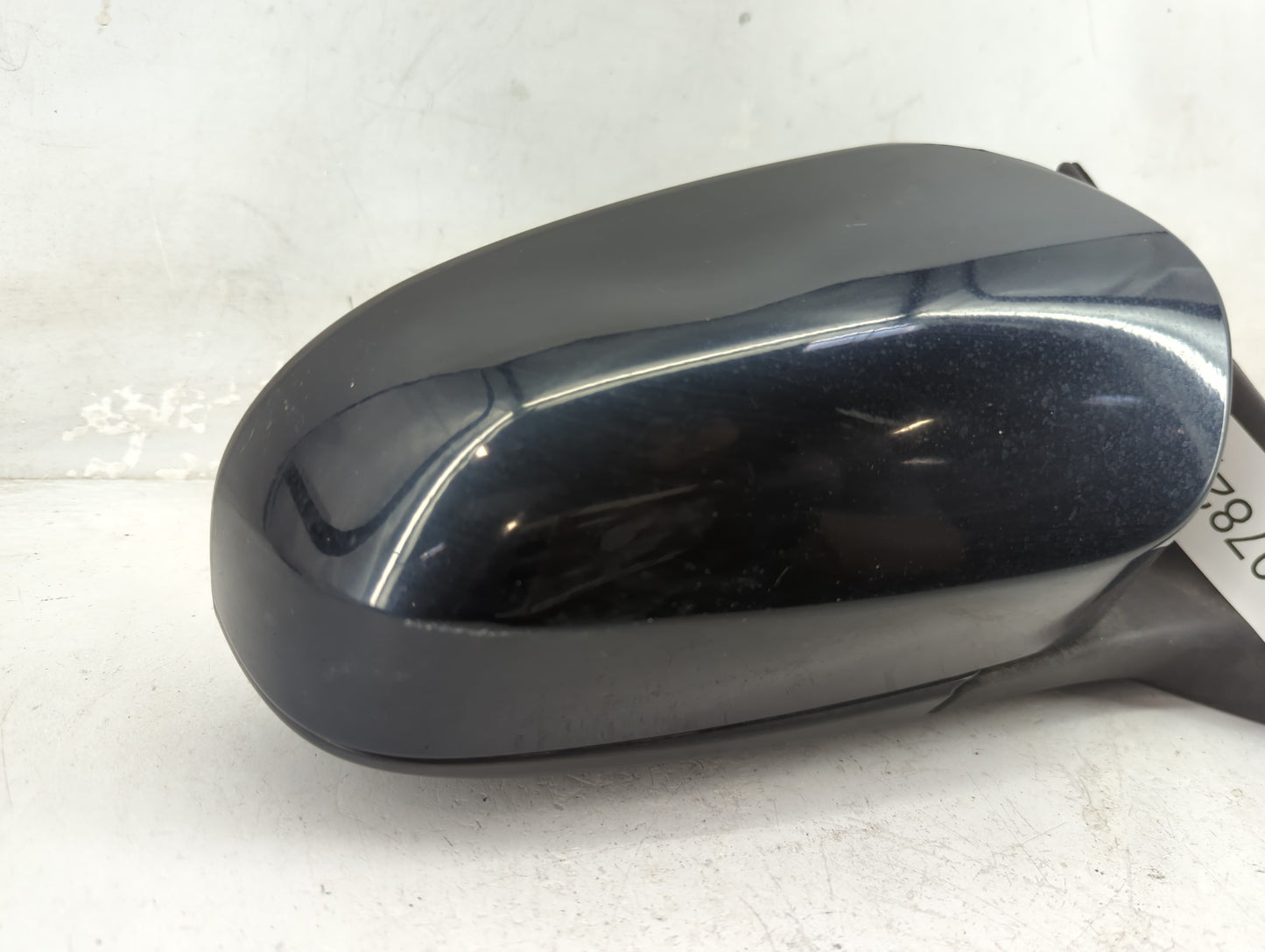 2012-2014 Toyota Camry Passenger Side View Mirror - Right Door Mirror OEM Used - Oemusedautoparts1.com