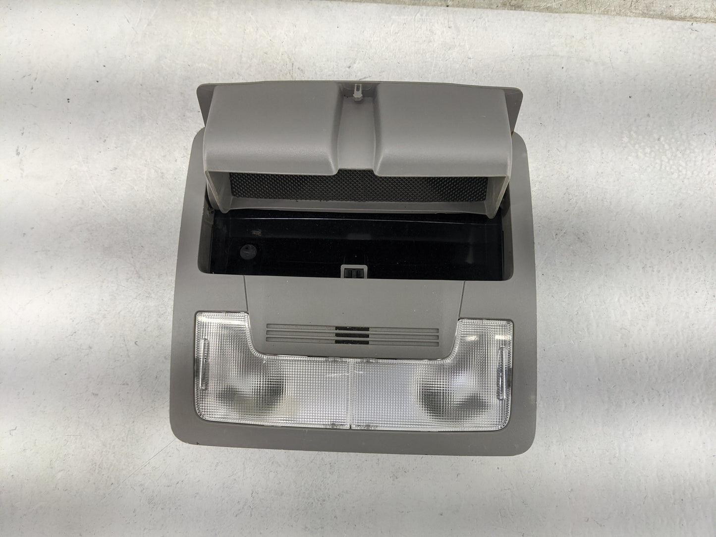 2014 Toyota Camry Overhead Roof Console Gray 1467614 - Oemusedautoparts1.com