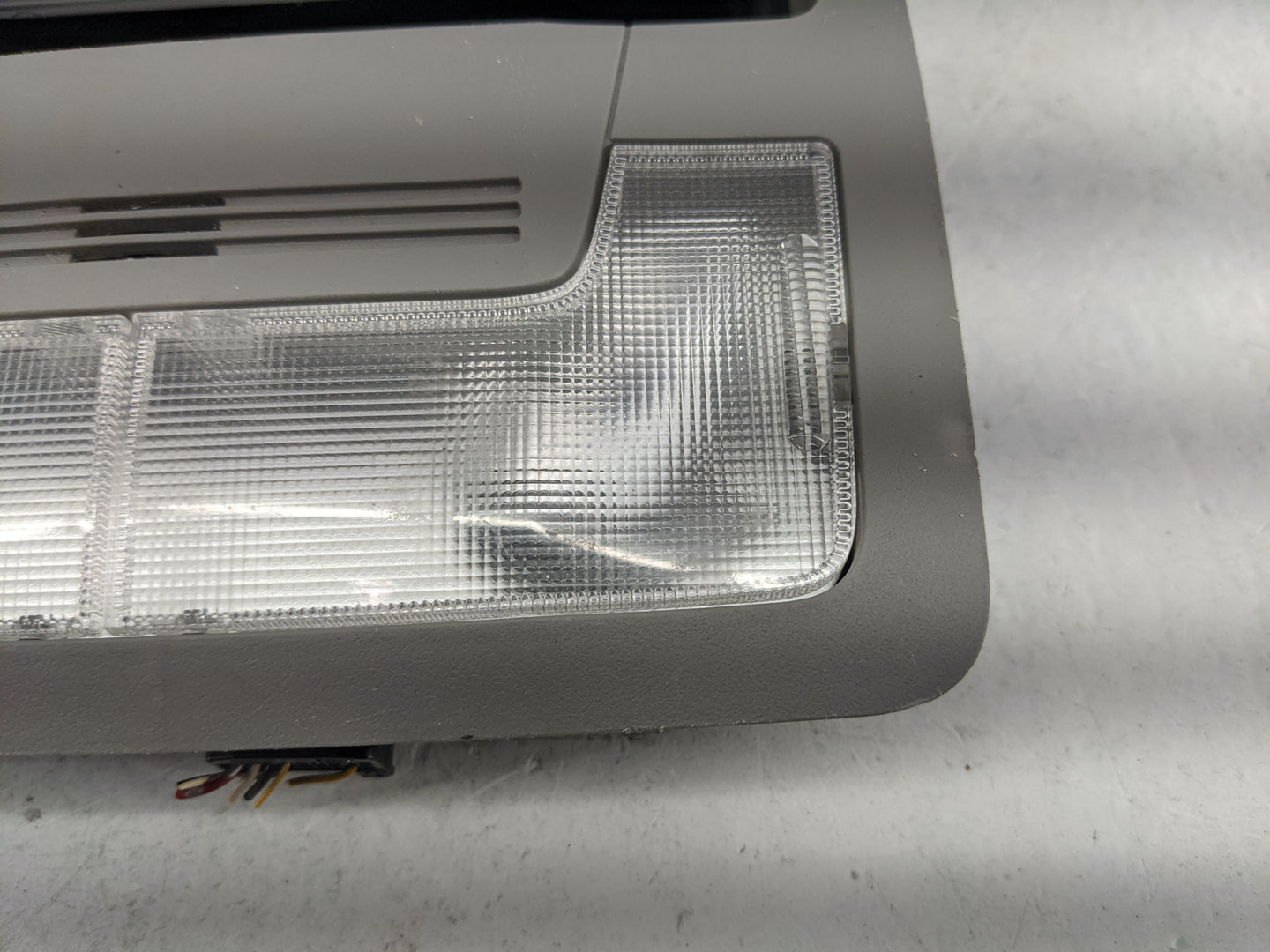 2014 Toyota Camry Overhead Roof Console Gray 1467614 - Oemusedautoparts1.com