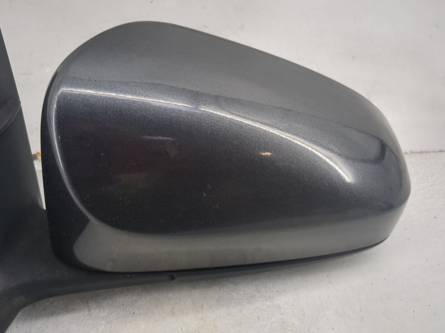 2012-2014 Toyota Camry Driver Side View Mirror - Left Door Mirror OEM Used - Oemusedautoparts1.com