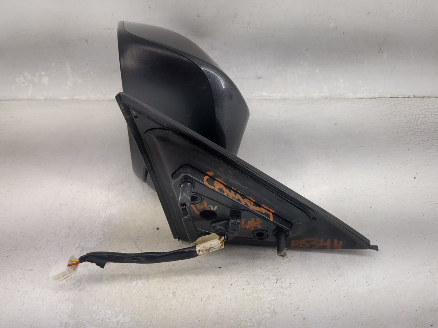 2012-2014 Toyota Camry Driver Side View Mirror - Left Door Mirror OEM Used - Oemusedautoparts1.com