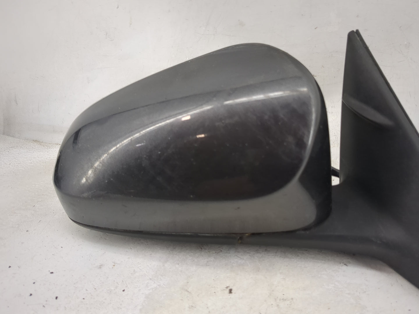 2012-2014 Toyota Camry Passenger Side View Mirror - Right Door Mirror OEM Used - Oemusedautoparts1.com