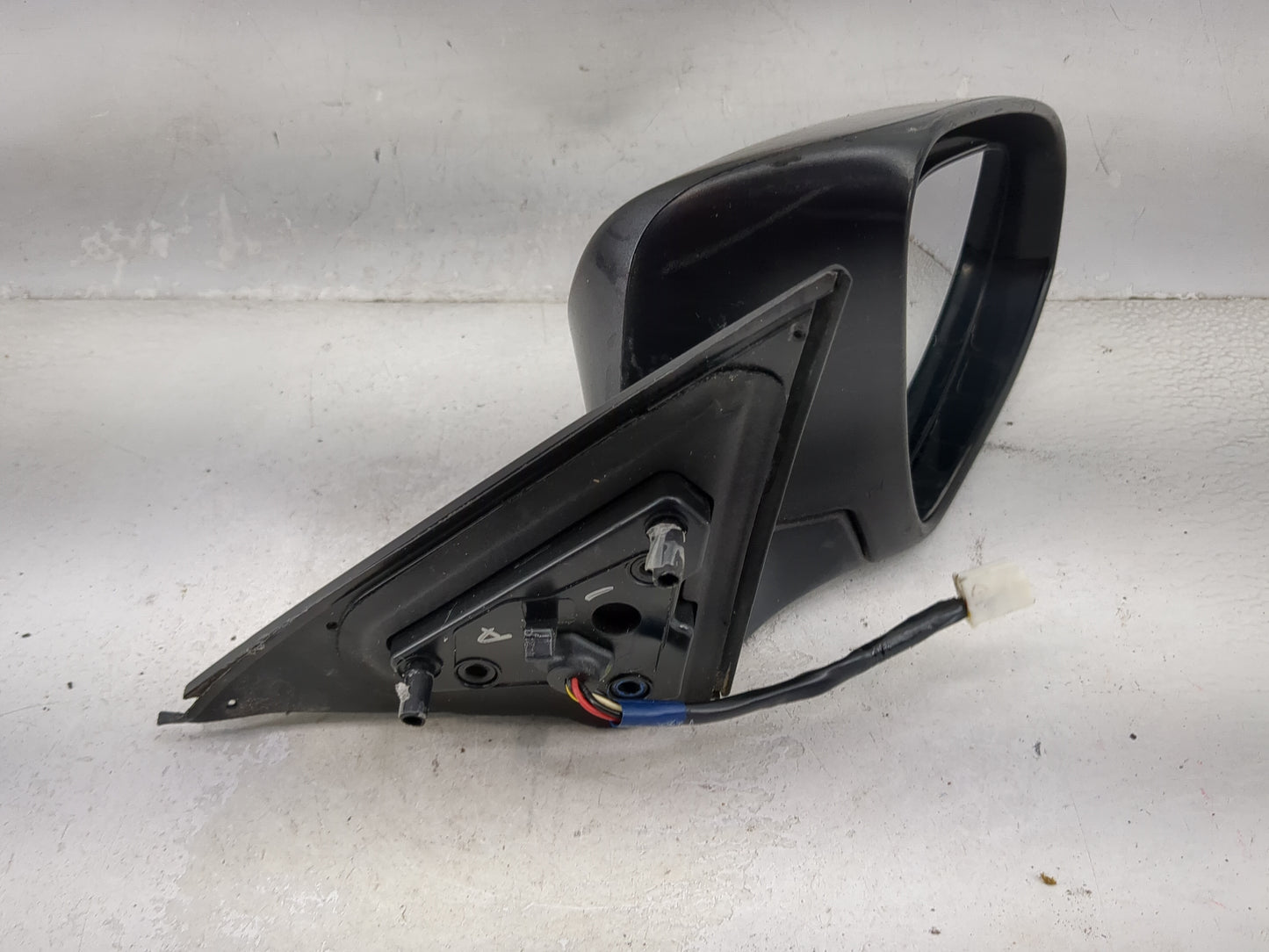 2012-2014 Toyota Camry Passenger Side View Mirror - Right Door Mirror OEM Used - Oemusedautoparts1.com