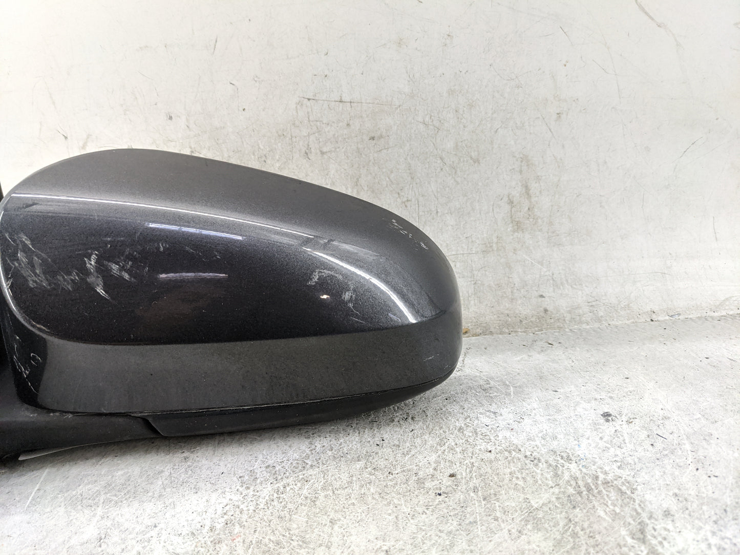 2012-2014 Toyota Camry Driver Side View Mirror - Left Door Mirror OEM Used - Oemusedautoparts1.com