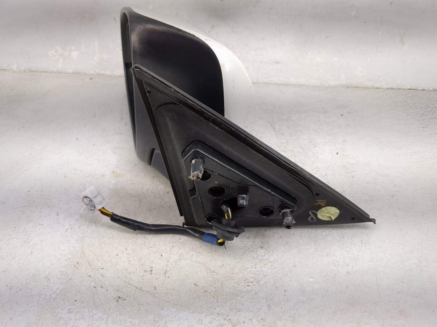 2012-2014 Toyota Camry Driver Side View Mirror - Left Door Mirror OEM Used - Oemusedautoparts1.com