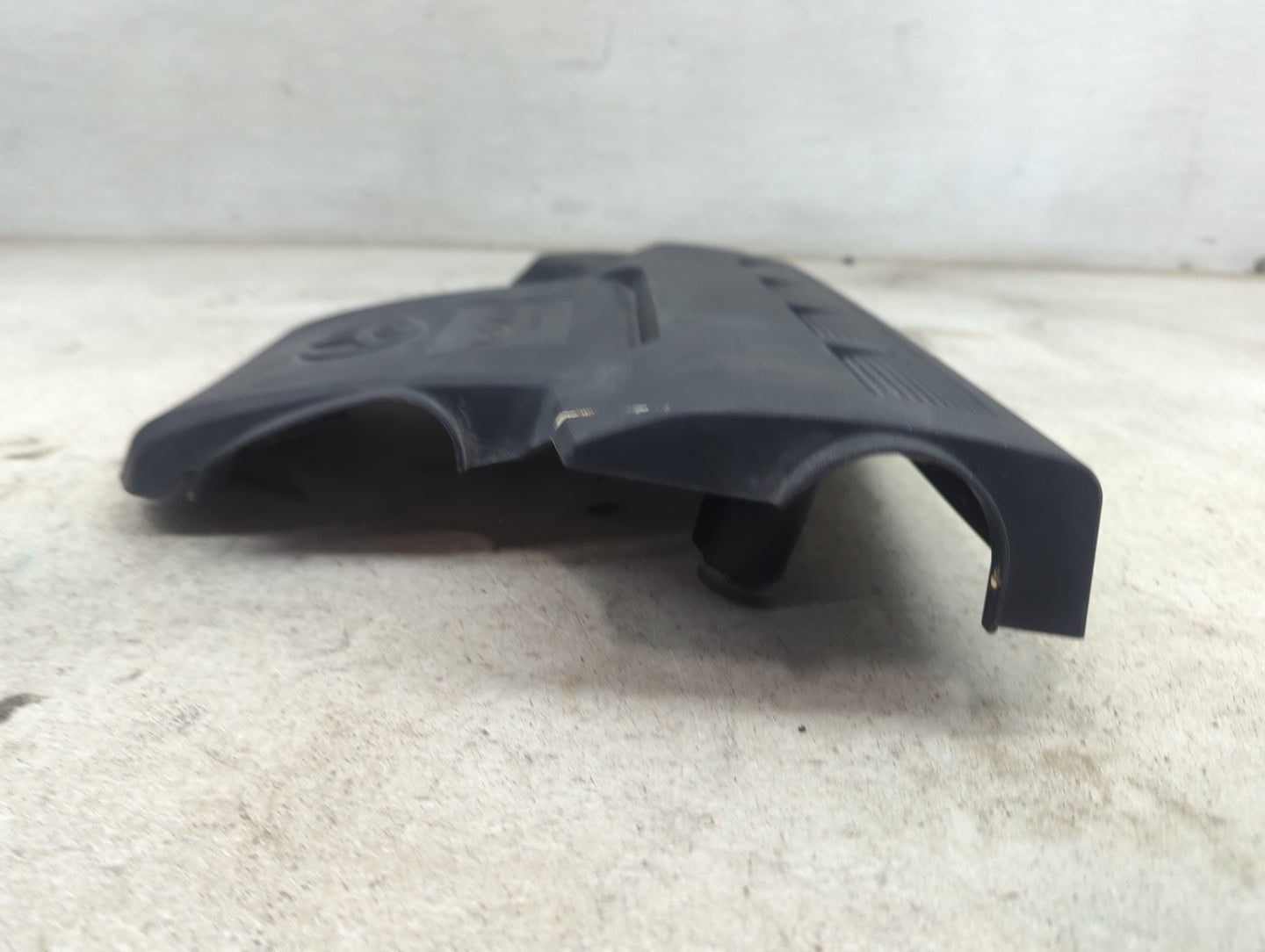 2014 Toyota Camry Engine Cover 1479447 - Oemusedautoparts1.com