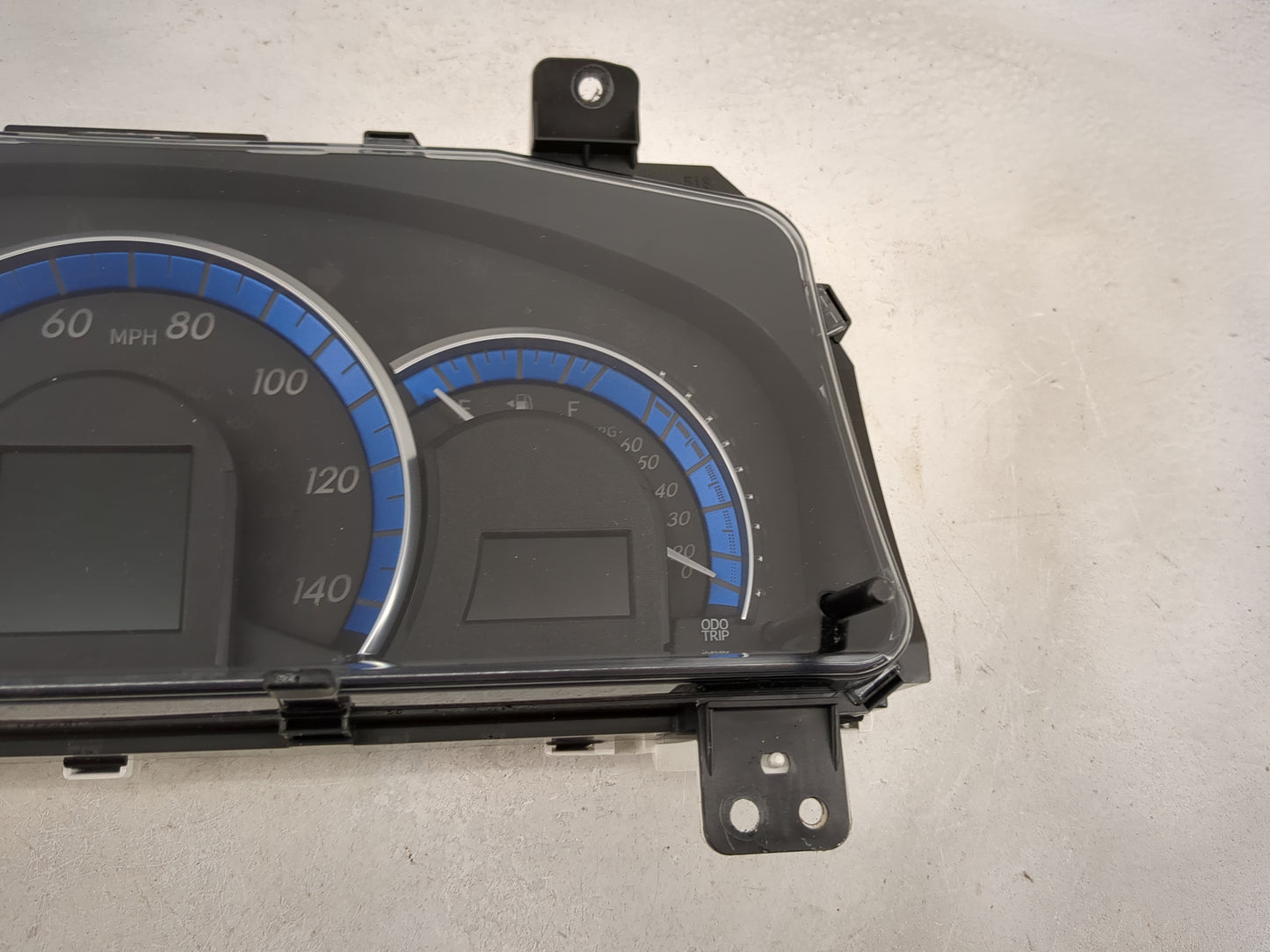2013-2014 Toyota Camry Instrument Cluster Speedometer Gauges P/N:83800-0X610-00 TN257470-7670 Miles: Fits Fits 2013 2014 OEM