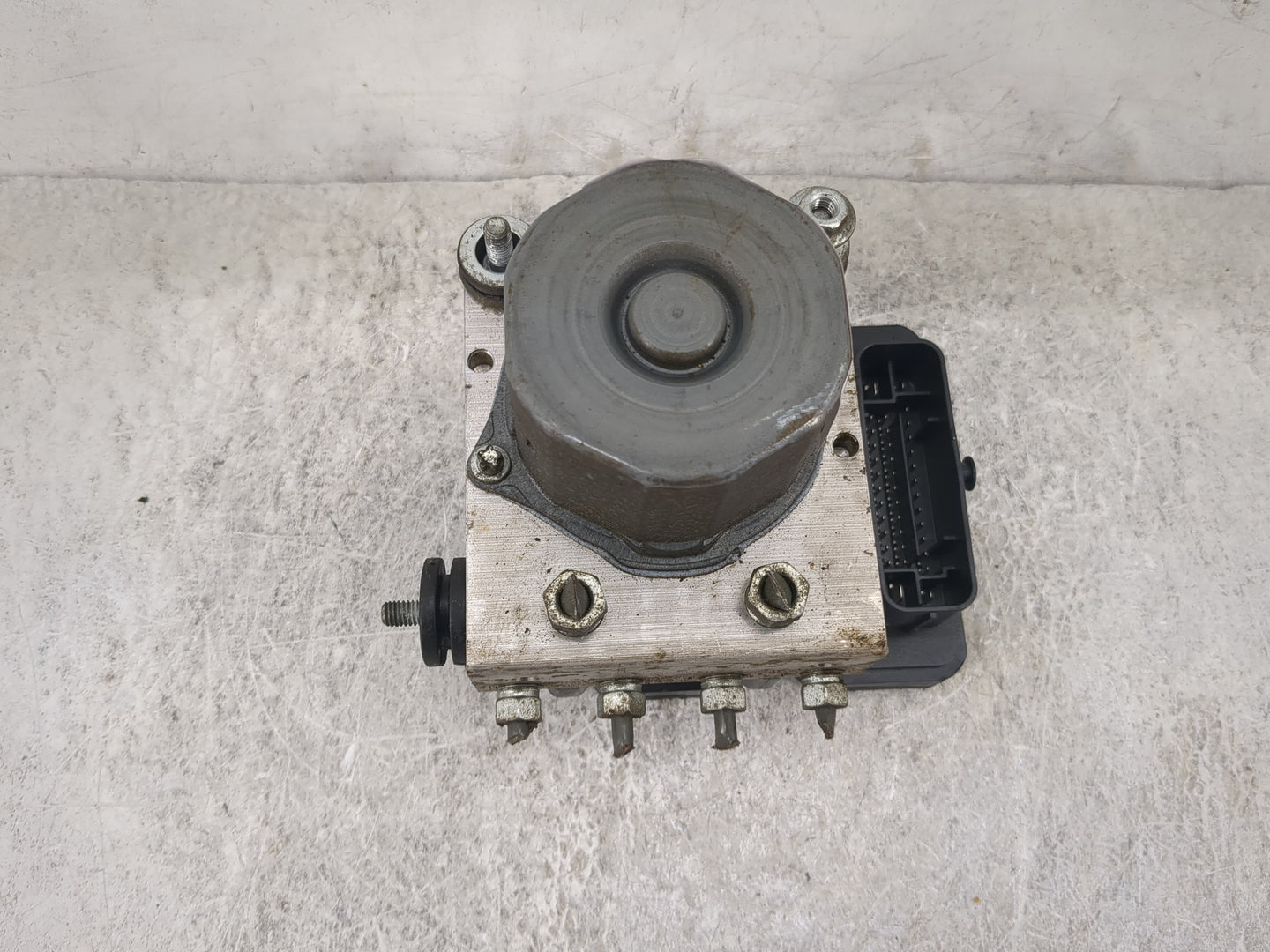 2013-2014 Toyota Camry ABS Pump Control Module Replacement P/N:44540 06080 0265956AD14, 0265239495 Fits Fits 2013 2014 OEM U
