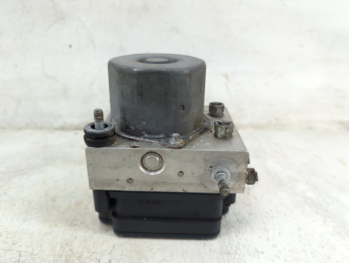 2014 Toyota Camry ABS Pump Control Module Replacement P/N:44540-06090 133800-10940 Fits OEM Used Auto Parts - Oemusedautopar