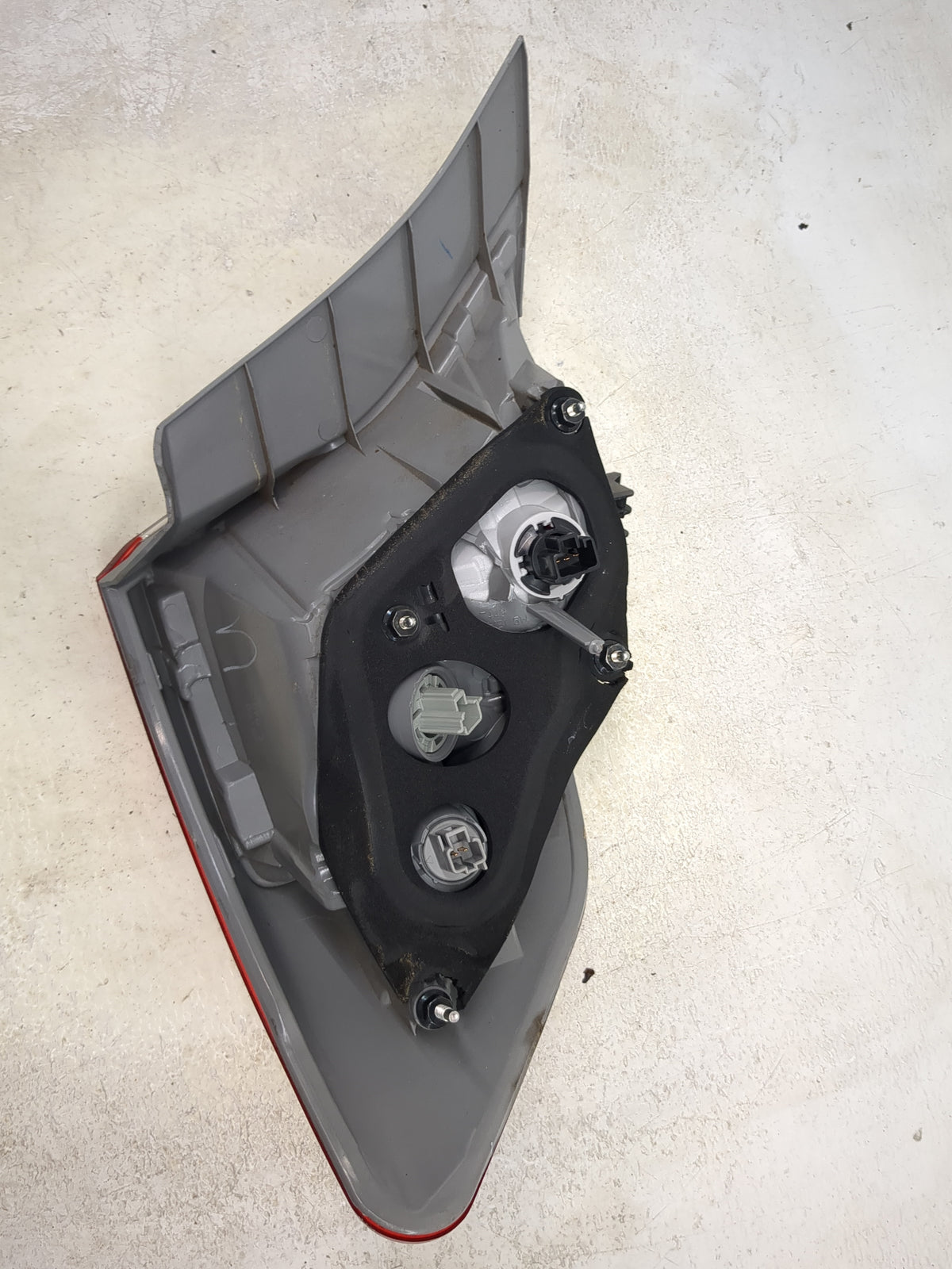 2012-2014 Toyota Camry Tail Light Assembly Passenger Right OEM Fits Fits 2012 2013 2014 OEM Used Auto Parts - Oemusedautopar