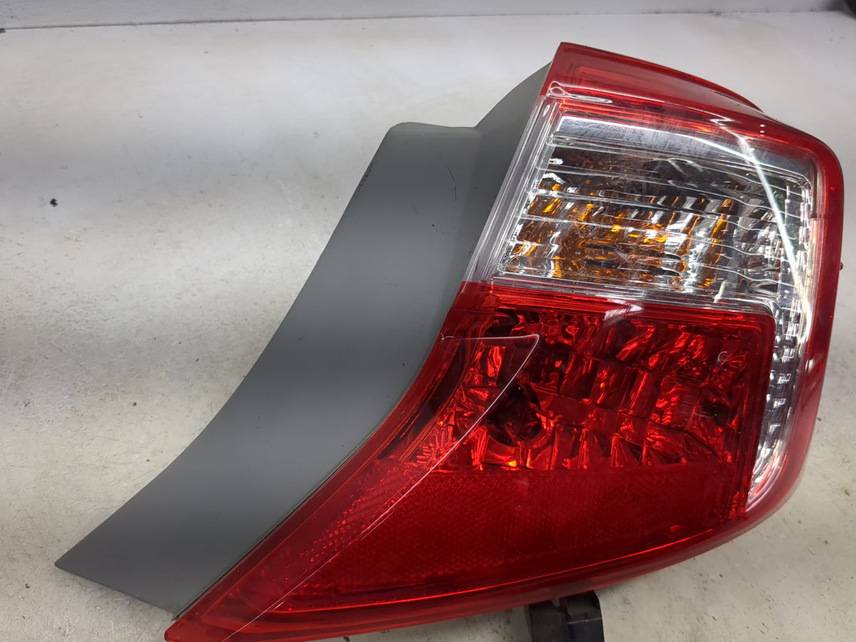 2012-2014 Toyota Camry Tail Light Assembly Passenger Right OEM Fits Fits 2012 2013 2014 OEM Used Auto Parts - Oemusedautopar