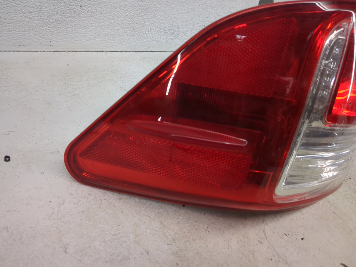 2012-2014 Toyota Camry Passenger Right Side Deck Lid Mounted Tail Light 1513704 - Oemusedautoparts1.com