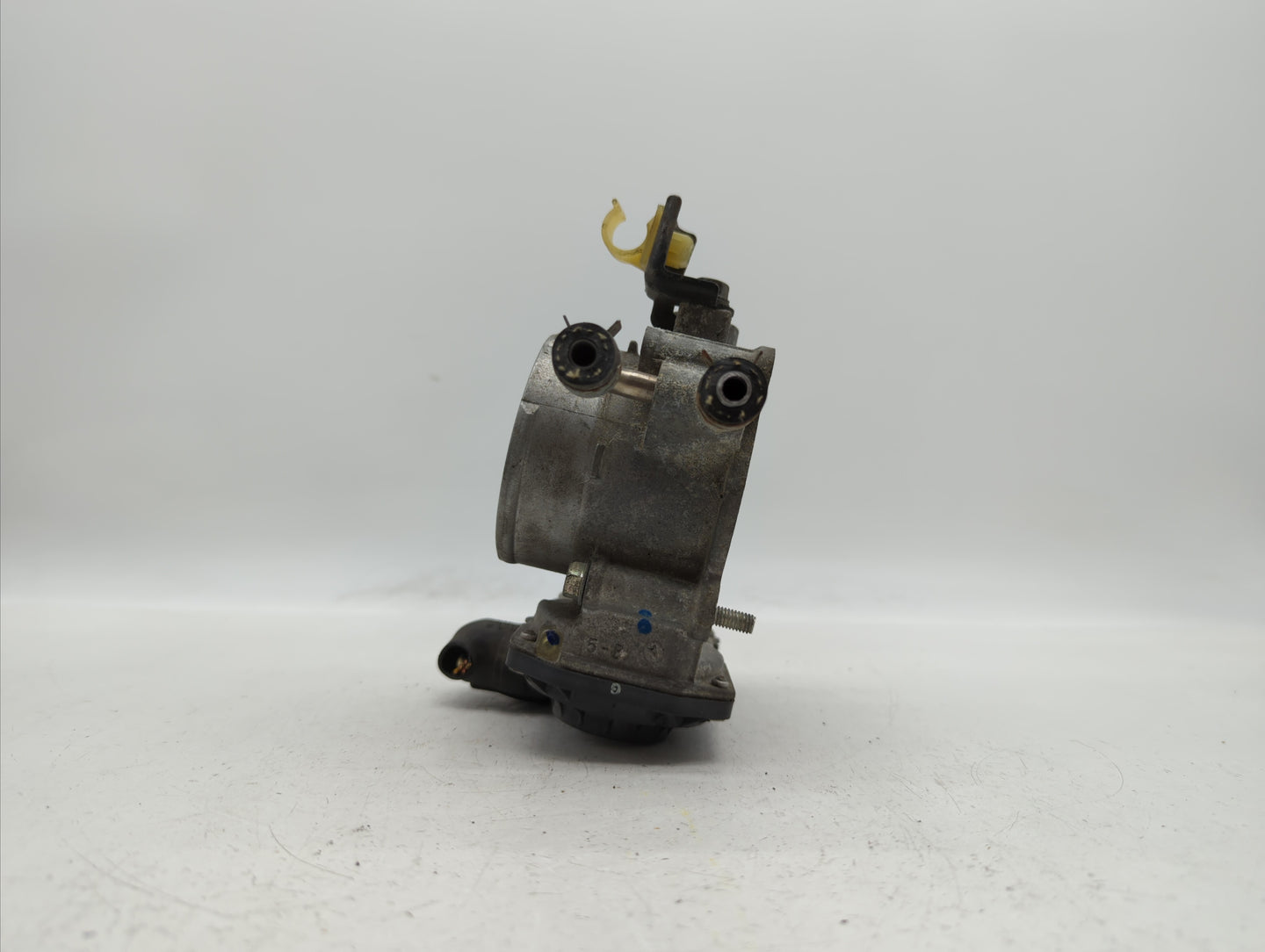 2010-2017 Toyota Camry Throttle Body P/N:22030-36010 22030-0V010 Fits Fits 2009 2010 2011 2012 2013 2014 2015 2016 2017 2018
