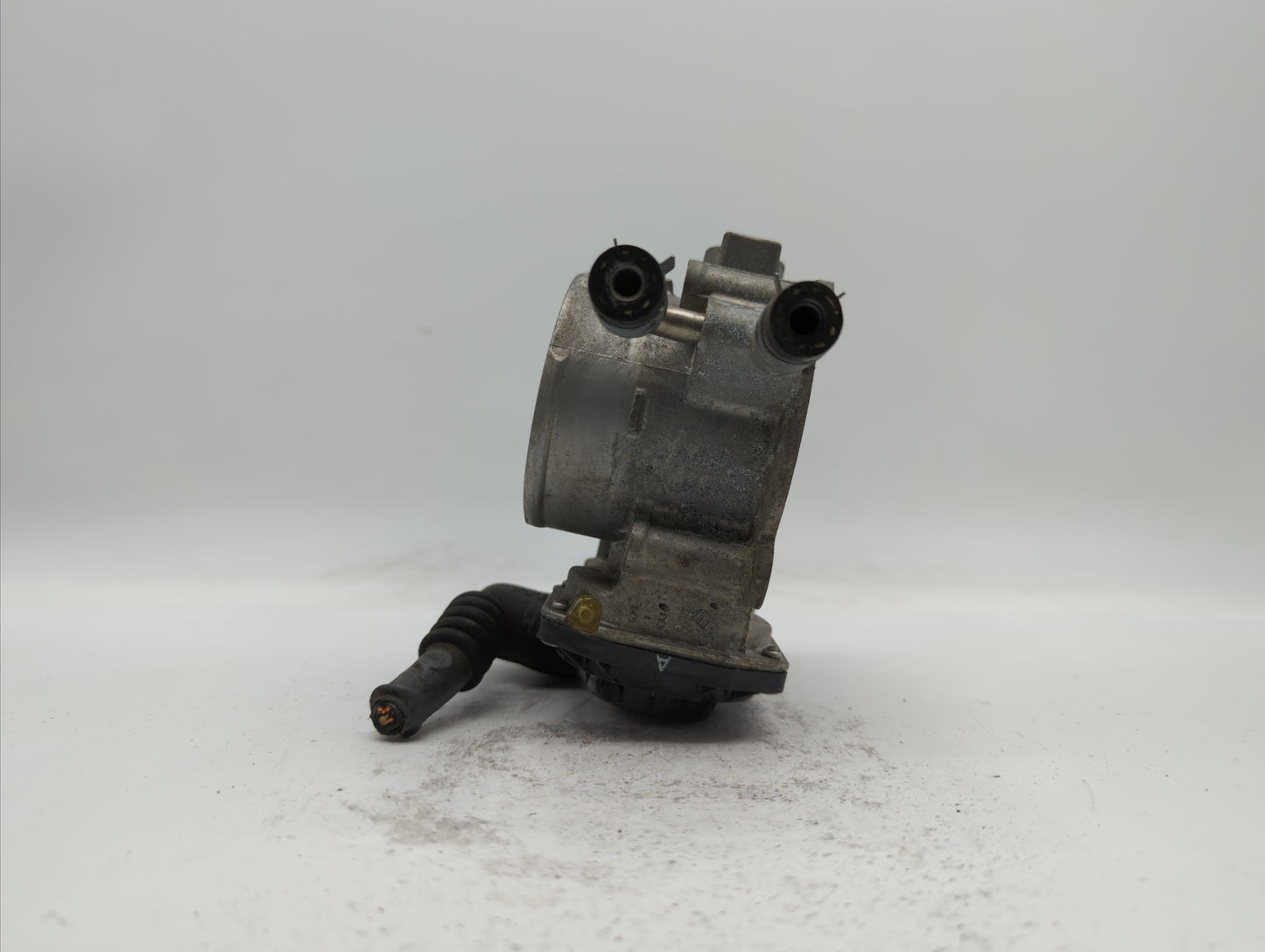 2010-2017 Toyota Camry Throttle Body P/N:22030-36010 22030-0V010 Fits Fits 2009 2010 2011 2012 2013 2014 2015 2016 2017 2018