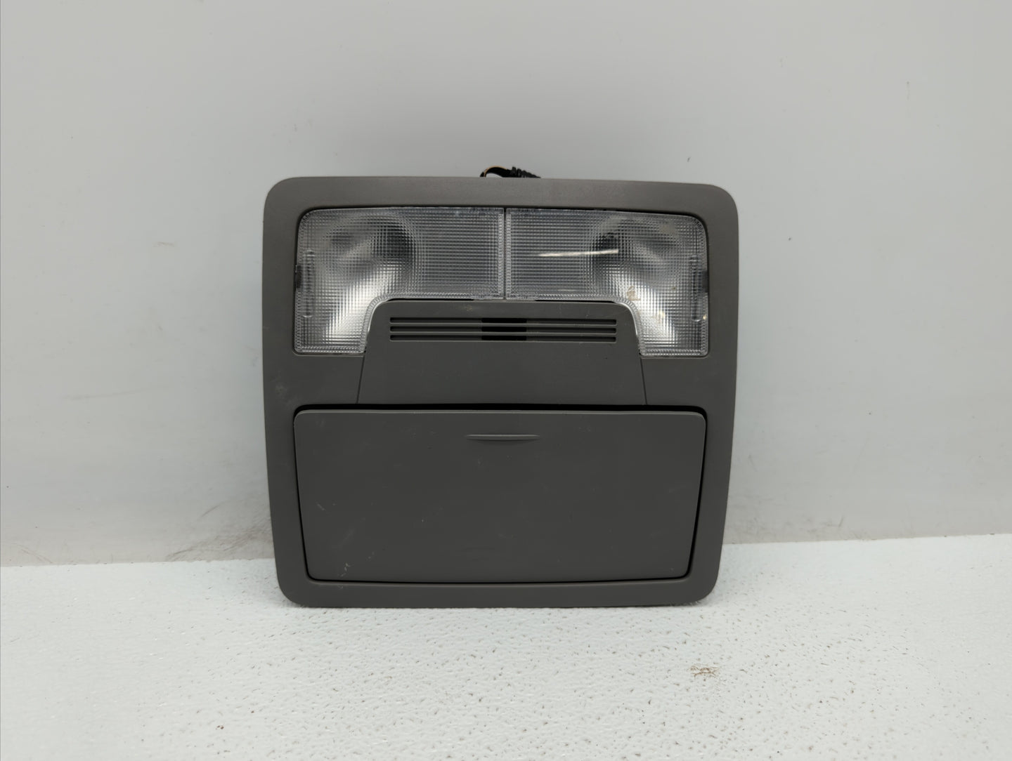 2014 Toyota Camry Overhead Console W/rear Climate Control - Oemusedautoparts1.com