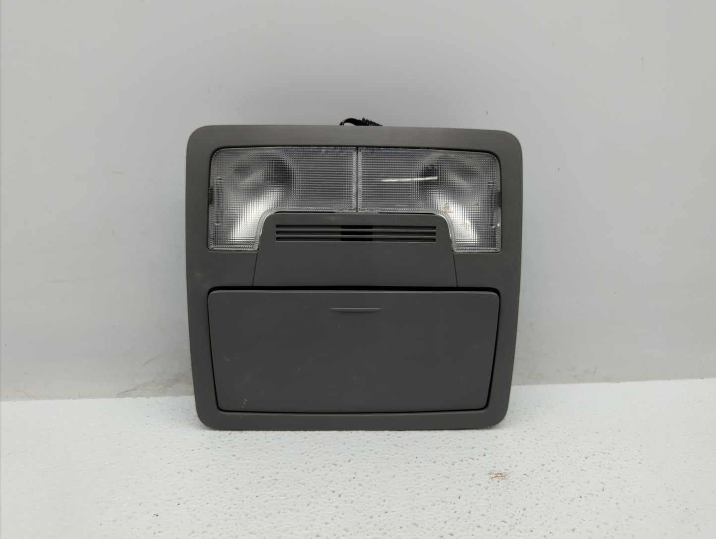 2014 Toyota Camry Overhead Console W/rear Climate Control - Oemusedautoparts1.com