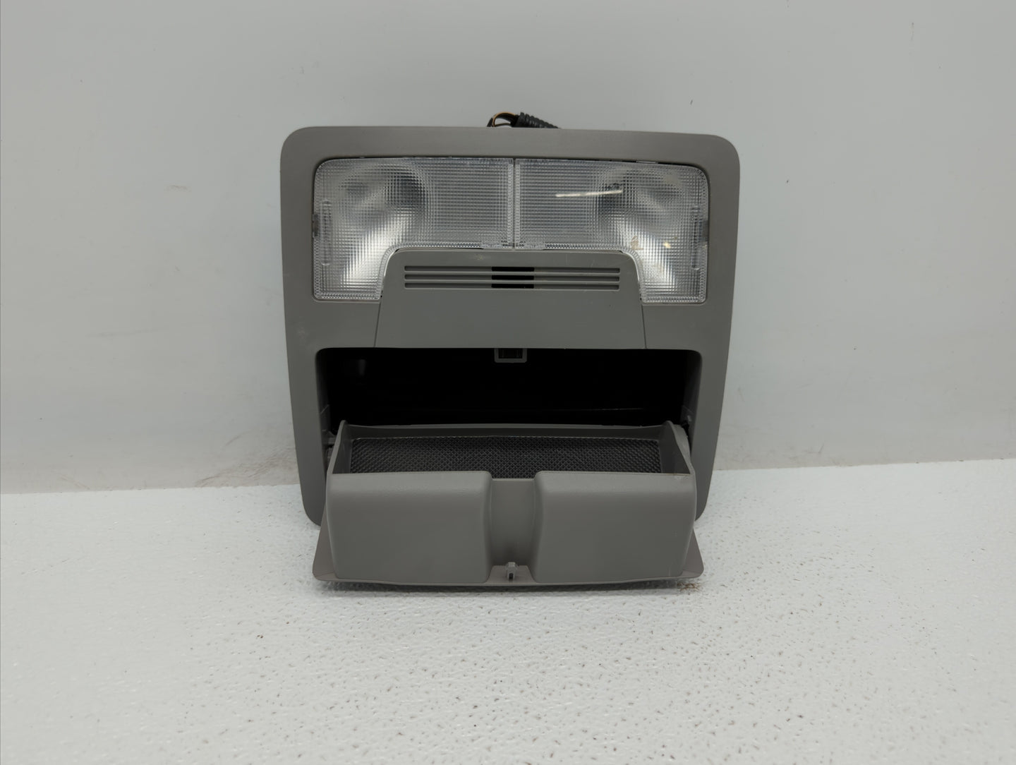 2014 Toyota Camry Overhead Console W/rear Climate Control - Oemusedautoparts1.com