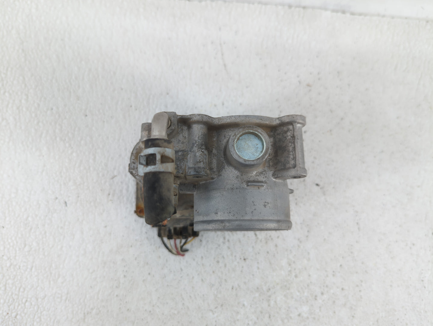 2012-2017 Toyota Camry Throttle Body P/N:22030-36020 Fits Fits 2012 2013 2014 2015 2016 2017 2018 2019 OEM Used Auto Parts -