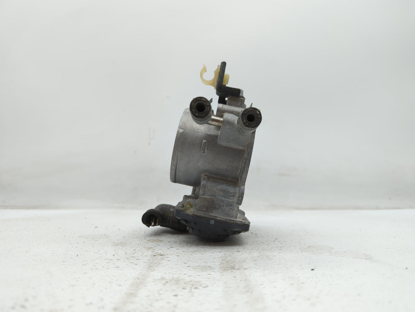2010-2017 Toyota Camry Throttle Body P/N:22030-36010 22030-0V010 Fits Fits 2009 2010 2011 2012 2013 2014 2015 2016 2017 2018