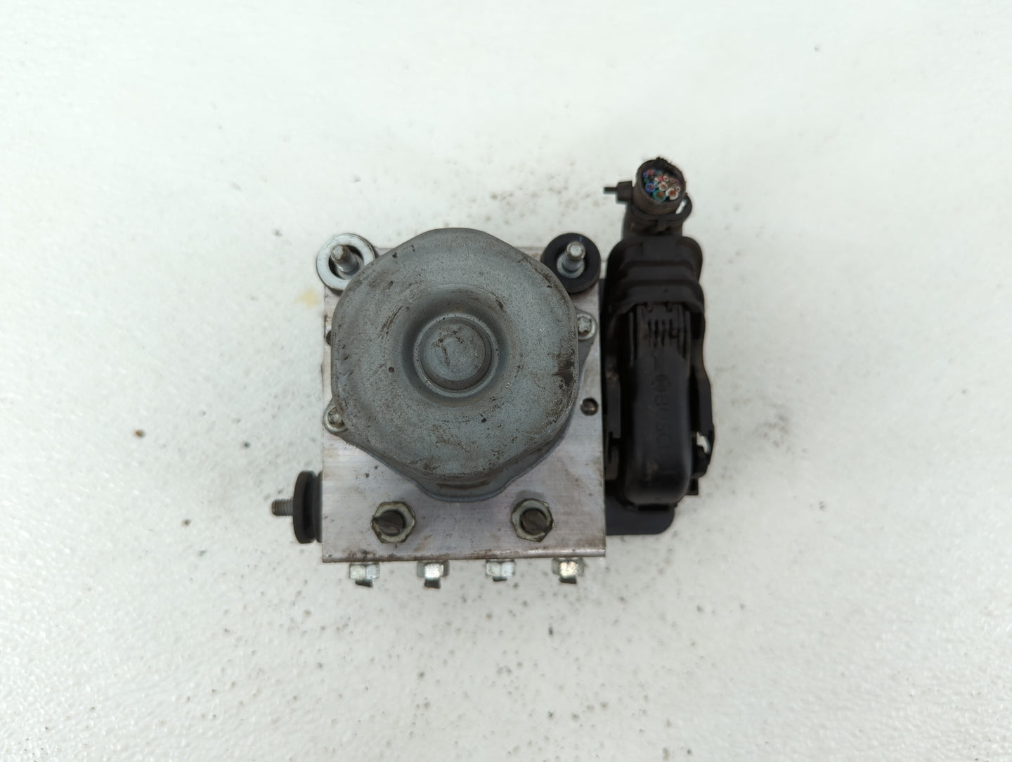 2013-2014 Toyota Camry ABS Pump Control Module Replacement P/N:44540-06080 44540-06100 Fits Fits 2013 2014 OEM Used Auto Par