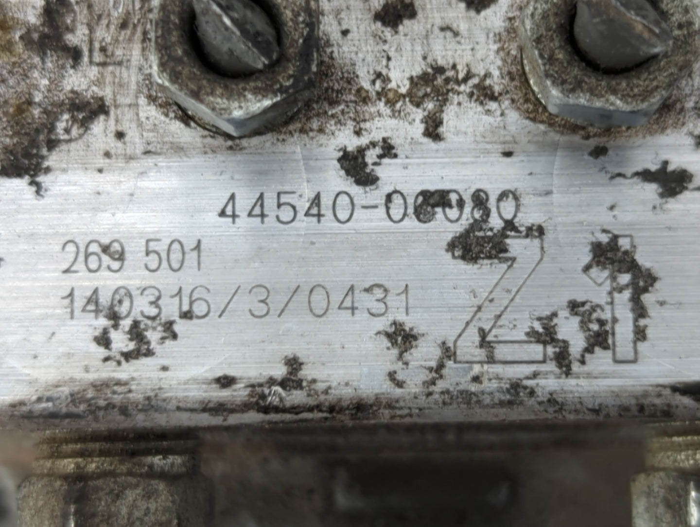 2013-2014 Toyota Camry ABS Pump Control Module Replacement P/N:44540-06080 44540-06100 Fits Fits 2013 2014 OEM Used Auto Par