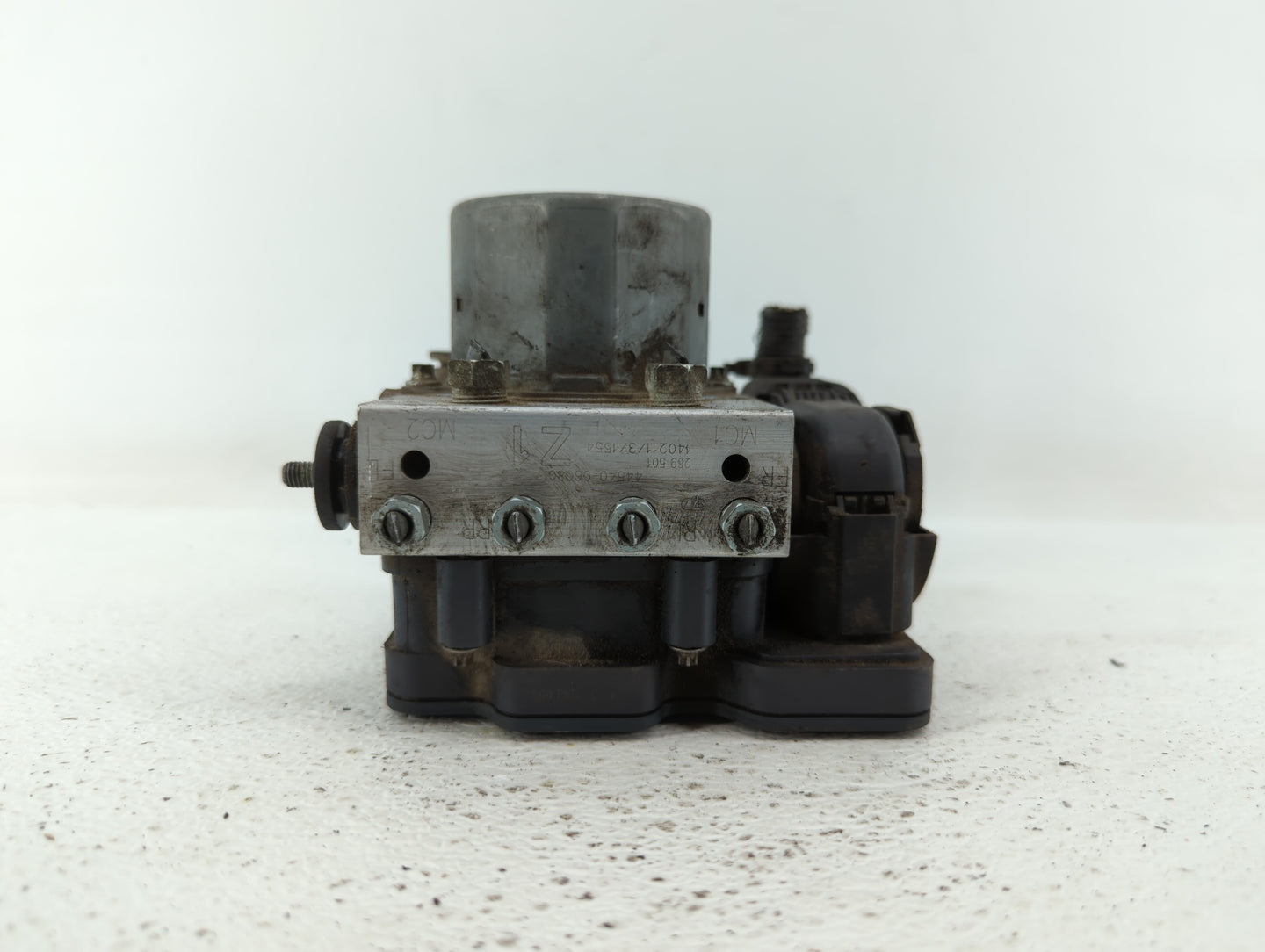 2013-2014 Toyota Camry ABS Pump Control Module Replacement P/N:44540-06080 44540-06100 Fits Fits 2013 2014 OEM Used Auto Par