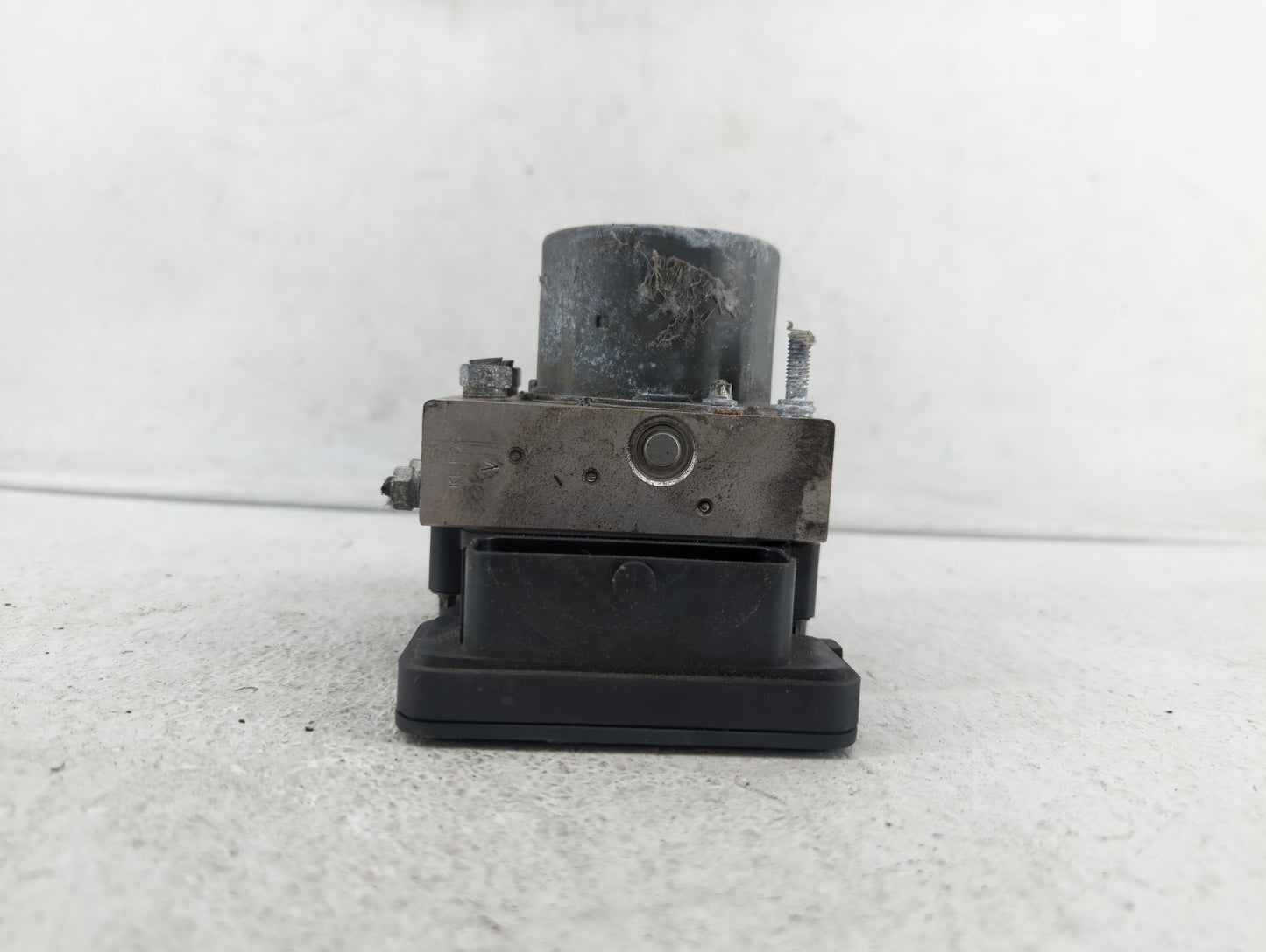 2013-2014 Toyota Camry ABS Pump Control Module Replacement P/N:44540-06100 Fits Fits 2013 2014 OEM Used Auto Parts - Oemused