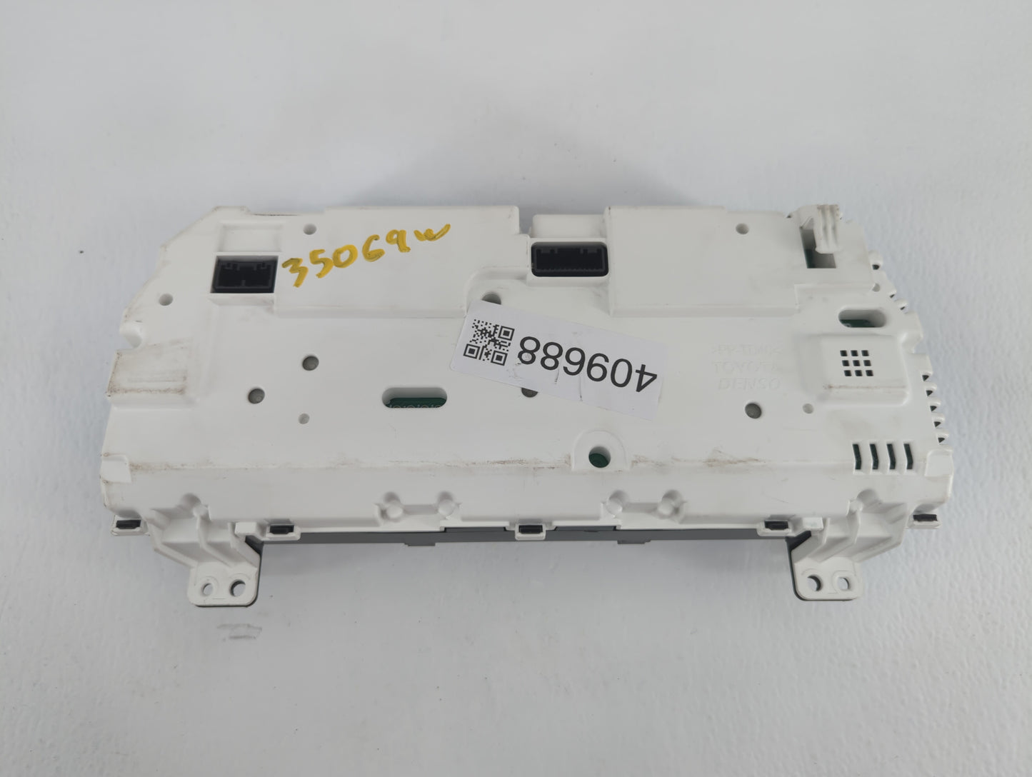 2013-2014 Toyota Camry Instrument Cluster Speedometer Gauges P/N:83800-0X630-00 83800-0X620-00 Fits Fits 2013 2014 OEM Used 