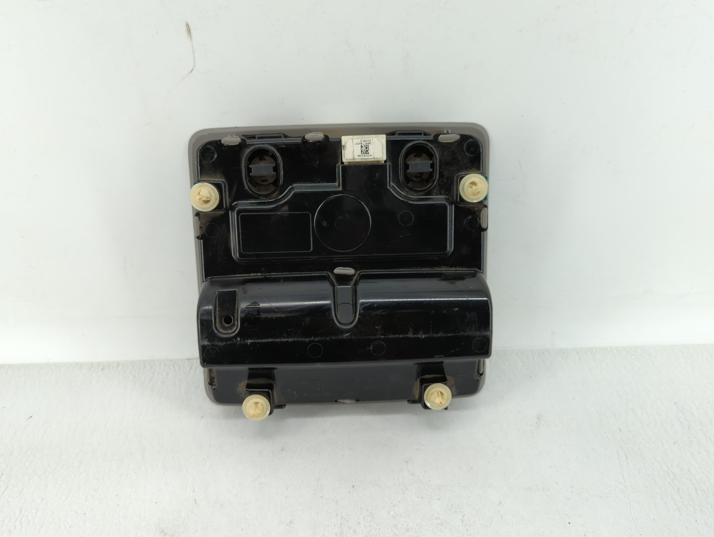 2014 Toyota Camry Overhead Roof Console - Oemusedautoparts1.com