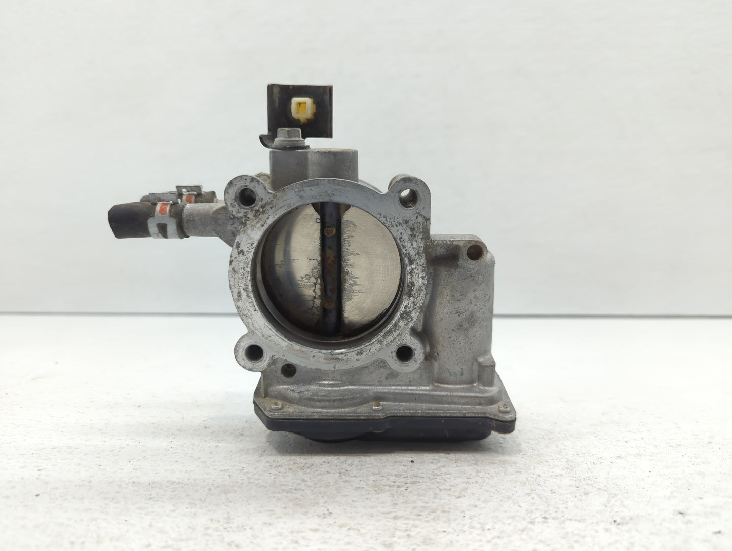 2010-2017 Toyota Camry Throttle Body P/N:22030-0V010 Fits Fits 2009 2010 2011 2012 2013 2014 2015 2016 2017 2018 2019 OEM Us