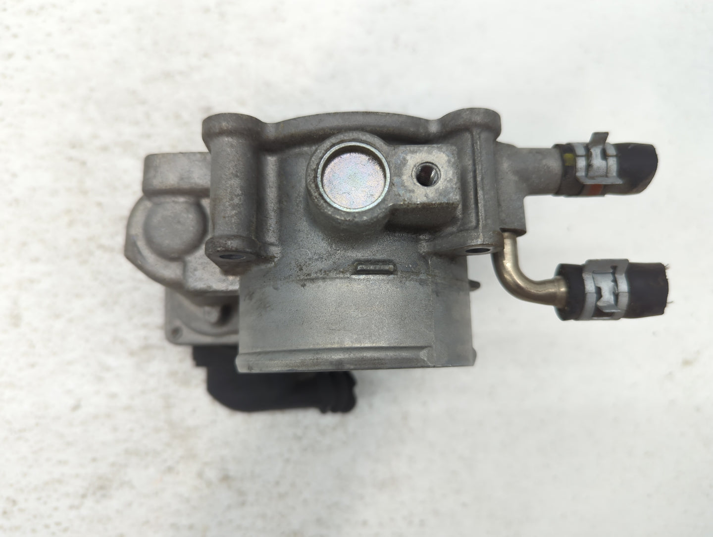 2010-2017 Toyota Camry Throttle Body P/N:22030-0V010 Fits Fits 2009 2010 2011 2012 2013 2014 2015 2016 2017 2018 2019 OEM Us